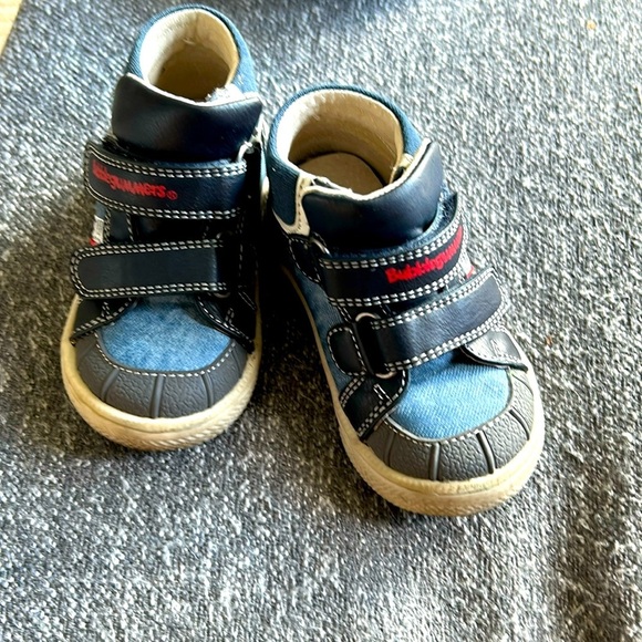 Toddler sneakers​​ - Picture 1 of 2